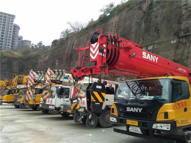 大新县吊车出租按什么计费？台班费、单次费、里程费怎么算？